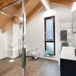 Feriehus Charmingly Renovated Stone House Cesara