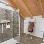 Charmingly Renovated Stone House Feriehus *