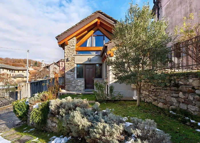 Charmingly Renovated Stone House Holiday home