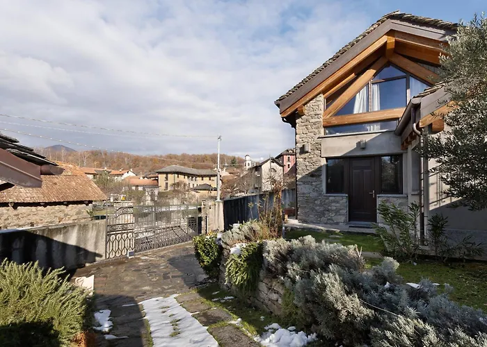Holiday home Charmingly Renovated Stone House