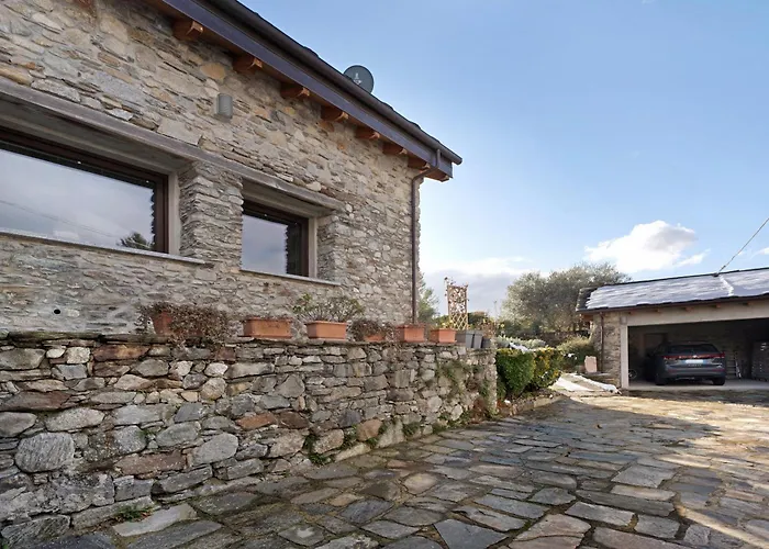 Charmingly Renovated Stone House Holiday home