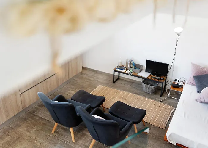 Charmingly Renovated Stone House *