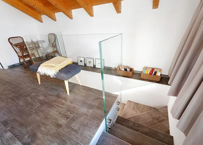Charmingly Renovated Stone House Holiday home Cesara
